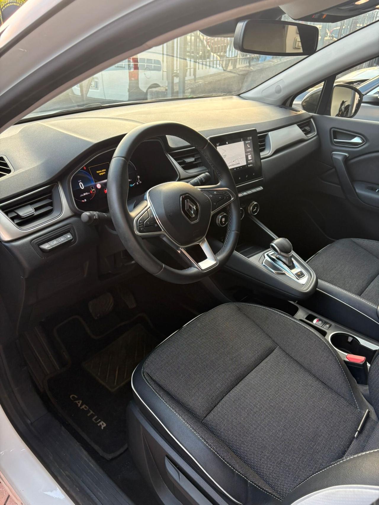 Renault Captur 1.6 E-Tech phev Intens 160 cv auto my