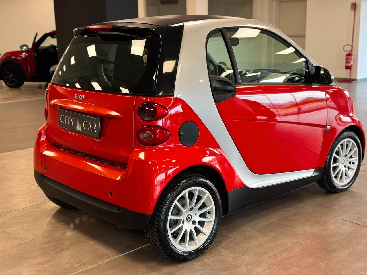 Smart ForTwo 1000 62 kW coupé passion
