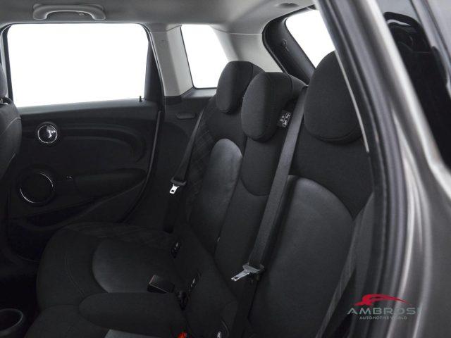 MINI Cooper 5 porte 1.5