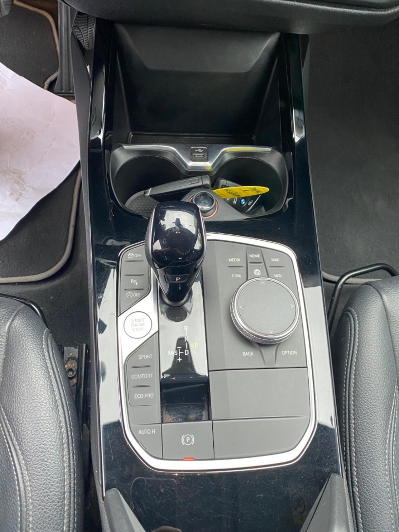 Bmw 116 116d 5p. Luxury