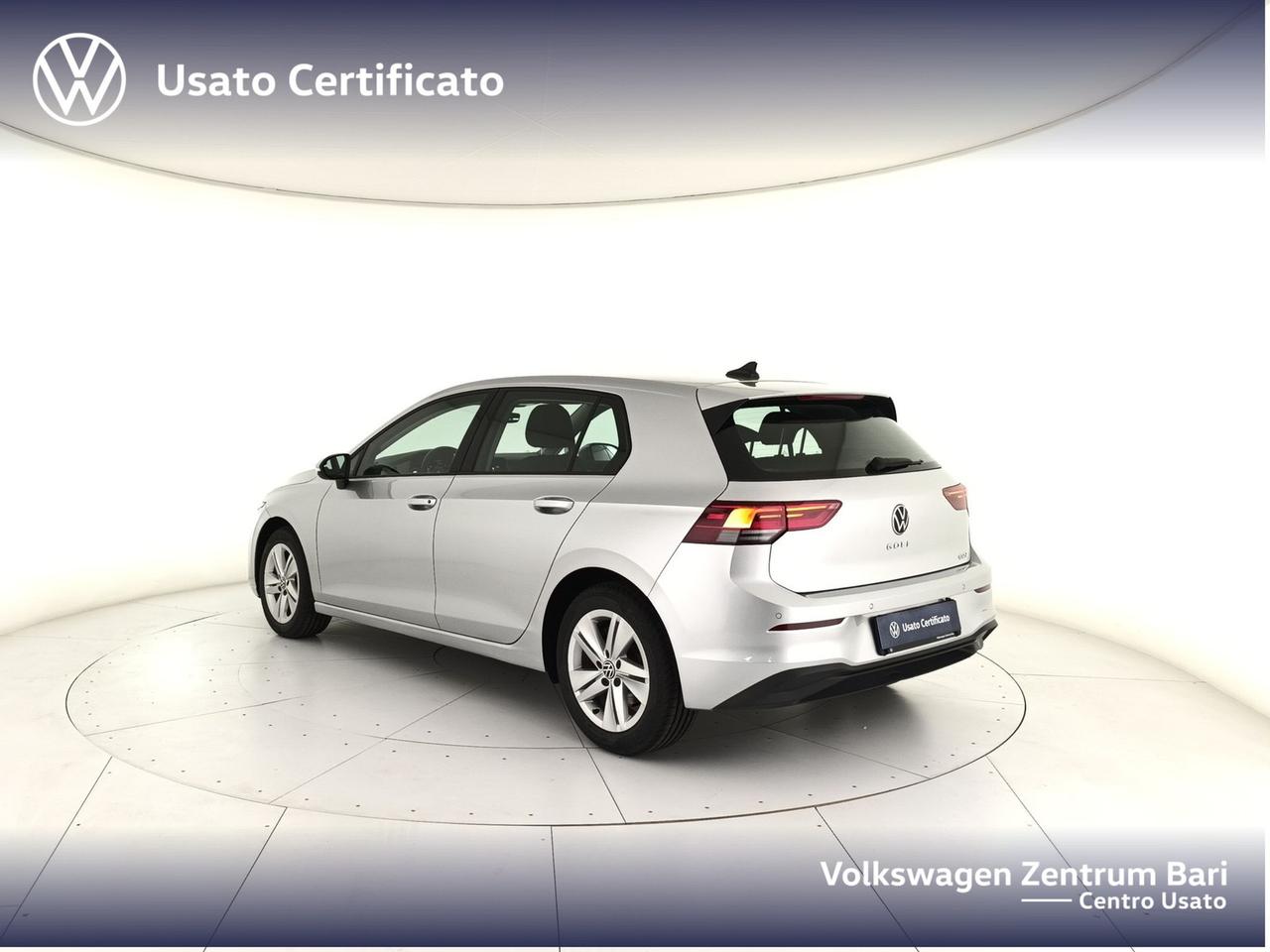 Volkswagen Golf 1.0 etsi evo life 110cv dsg