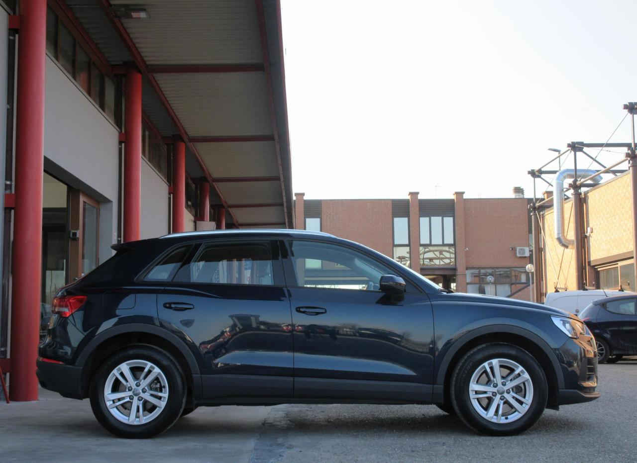 Audi Q3 40 2.0 tdi Business quattro 190cv s-tronic