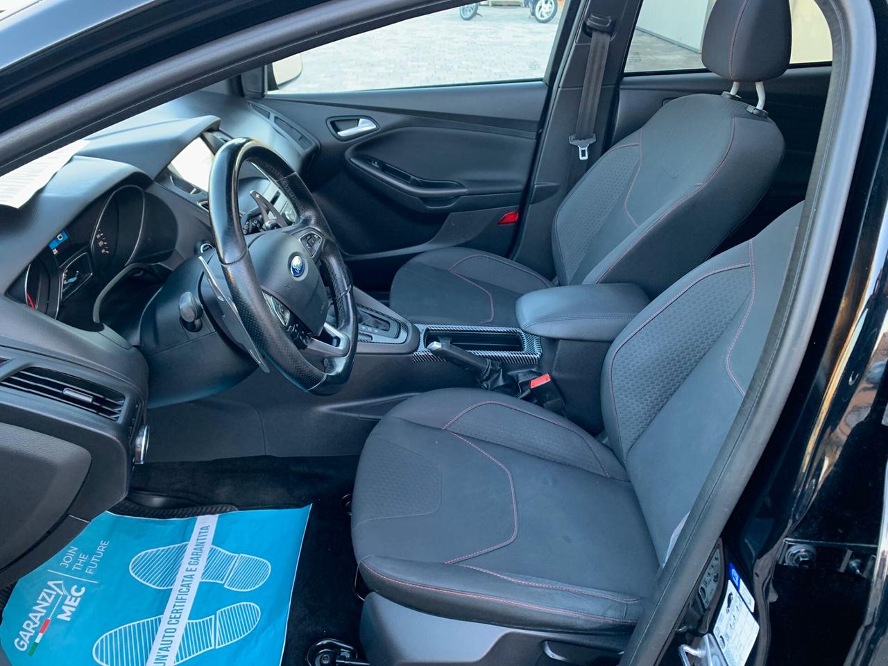 Ford Focus 1.5 Tdci 120cv ST Line Automatica