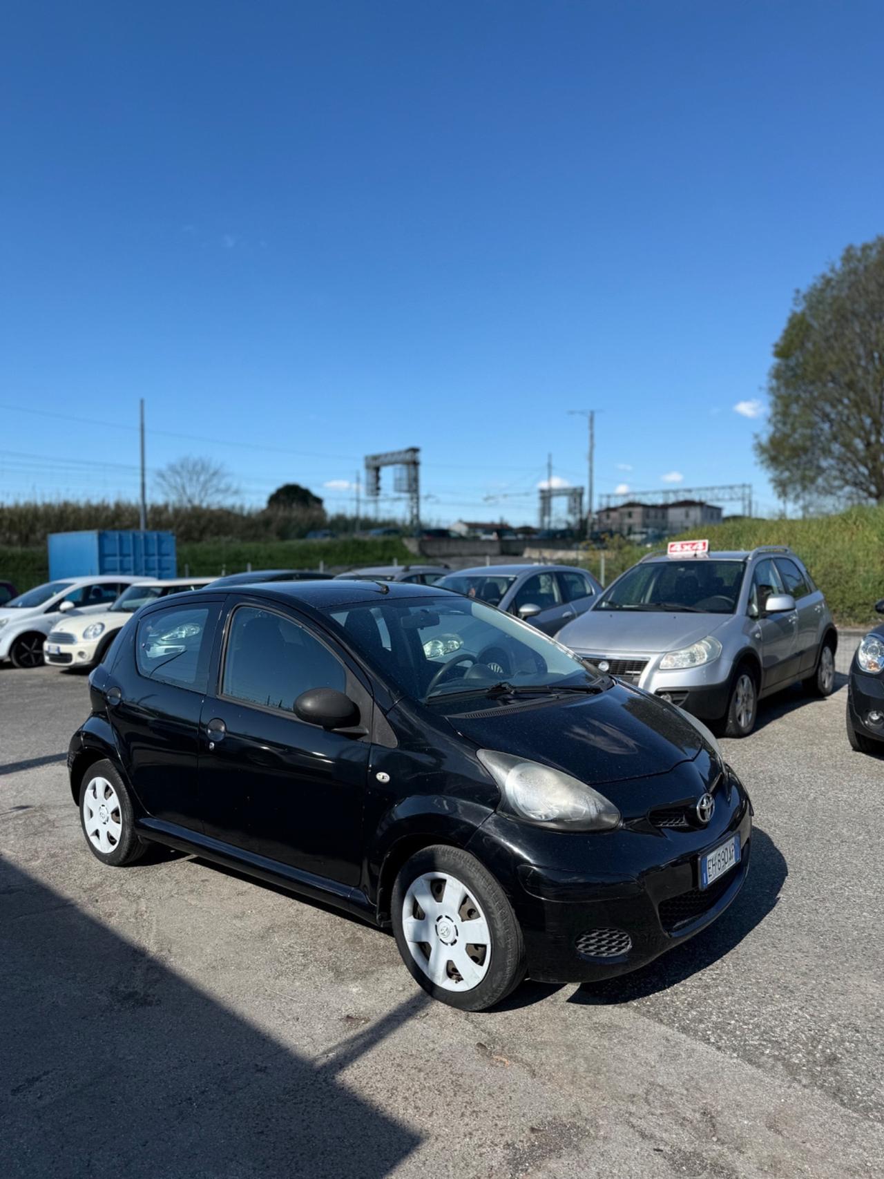 Toyota Aygo 1.0 12V VVT-i 5 porte