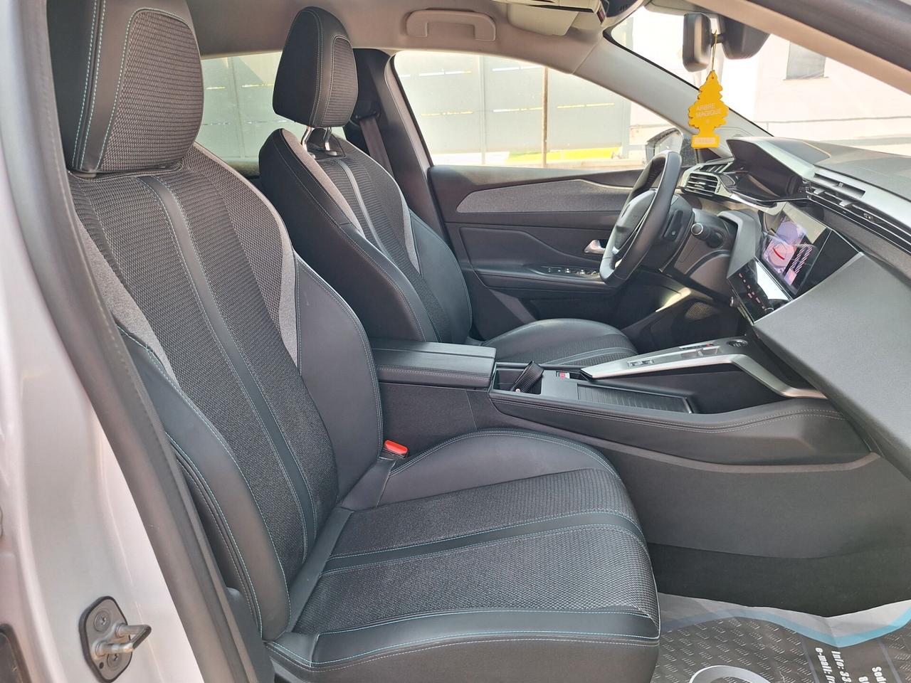 Peugeot 308 BlueHDi 130 S&S EAT8 Allure Pack Nav+Retrocam