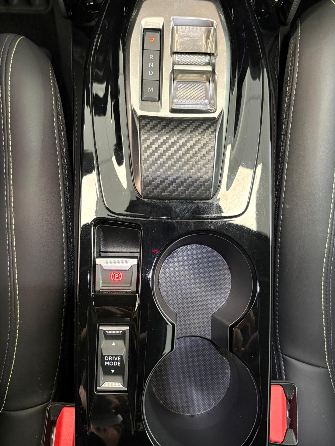 Peugeot 208 Hybrid 136 e-DCS6 GT