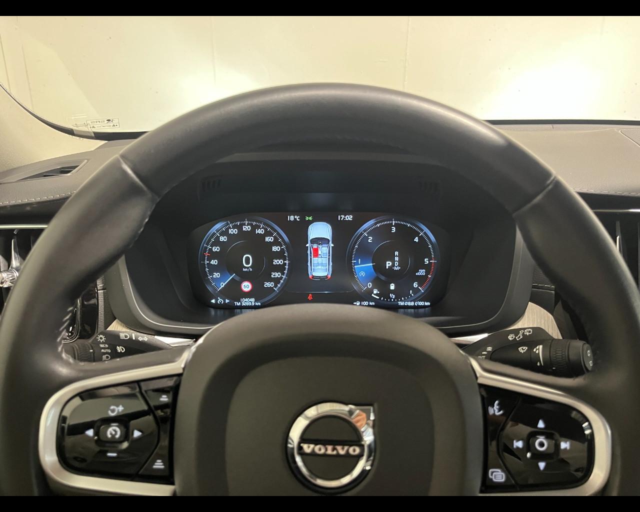 VOLVO XC60 II 2018 - XC60 2.0 b4 Inscription awd auto my20