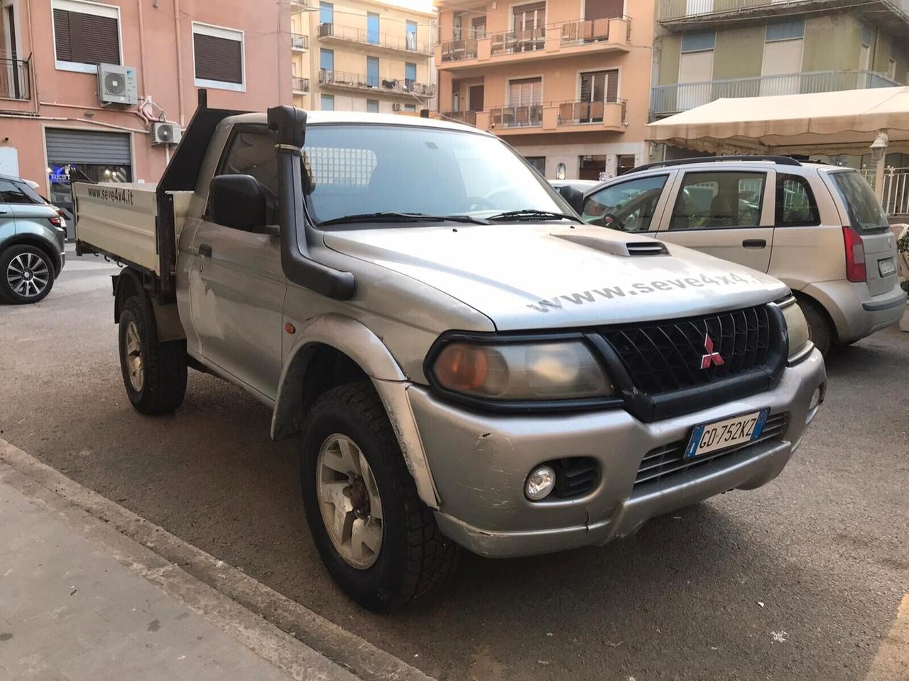 Mitsubishi L200 2.5 TDI 4WD RIBALTABILE