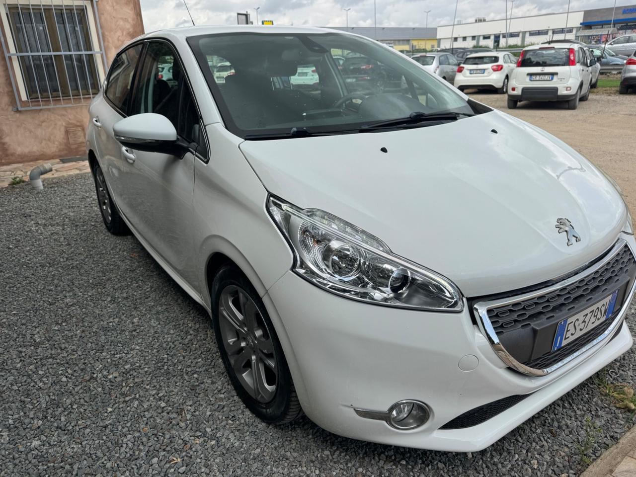 Peugeot 208 1.6 e-HDi 92 CV Stop&Start 5 porte Allure