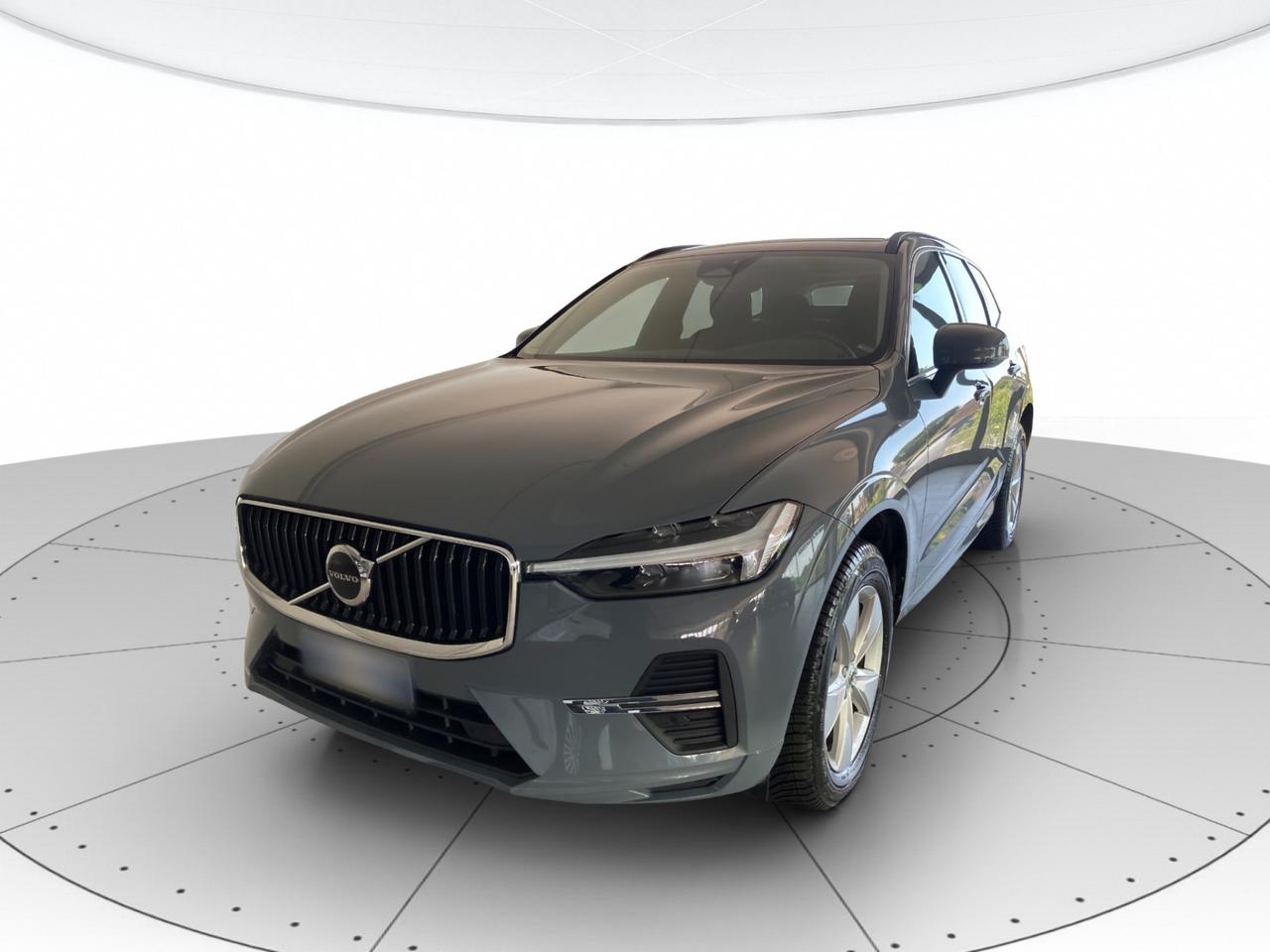 VOLVO XC60 2.0 b4 Momentum awd auto