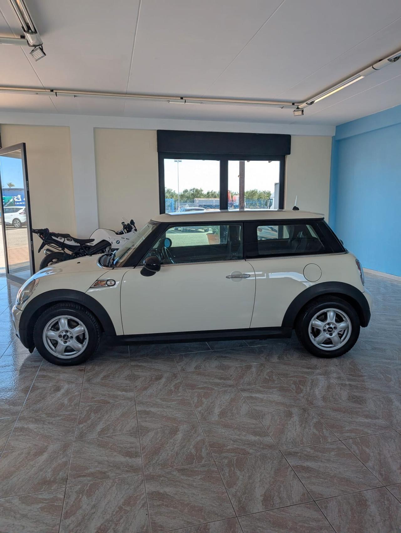 Mini 1.6 16V Cooper D