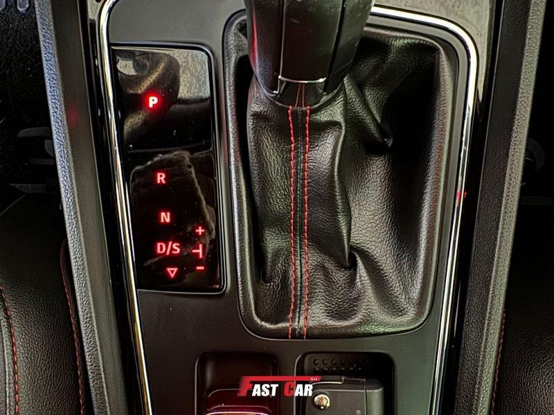 Seat Leon Leon 1.5 TGI DSG 5p. Black Edition