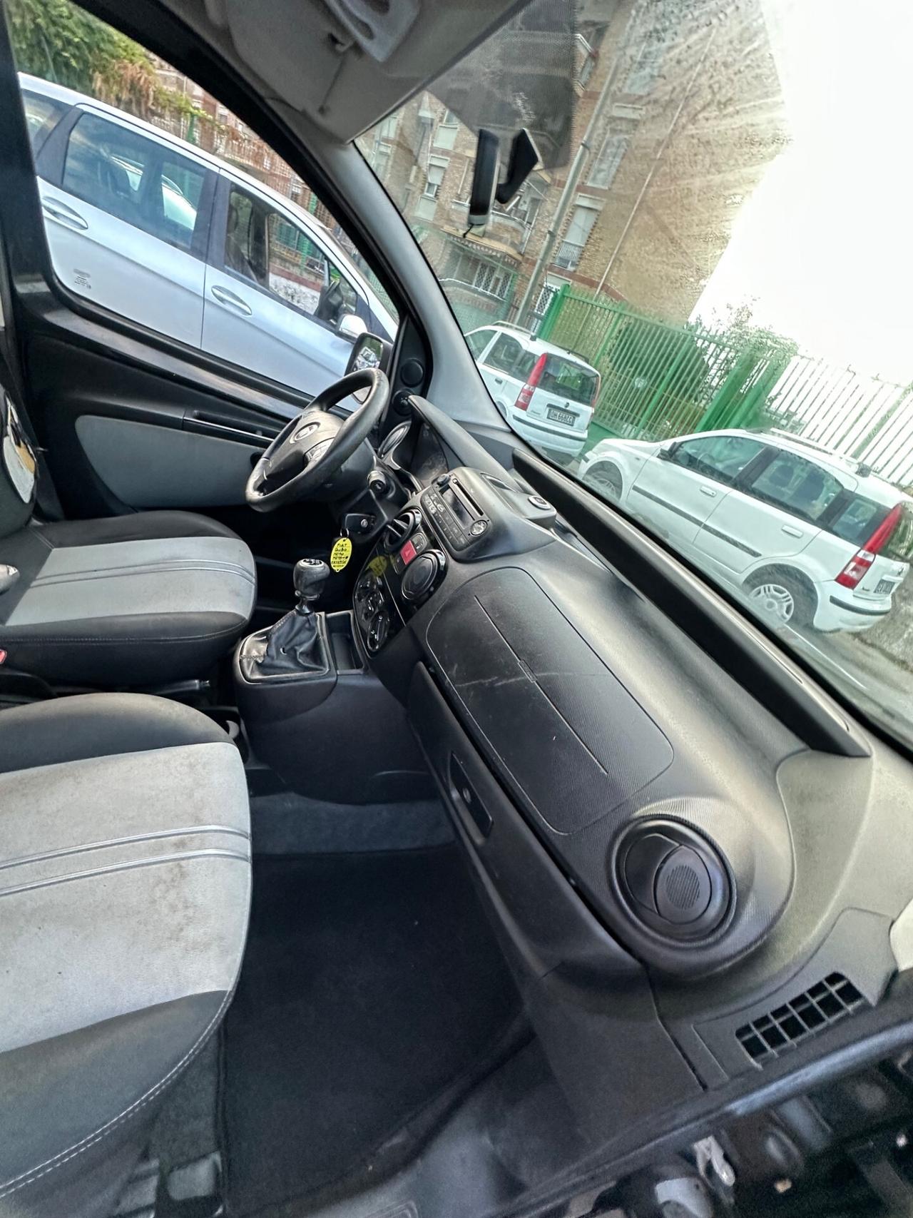 Fiat Qubo 1.4 8V 77 CV Active Natural Power