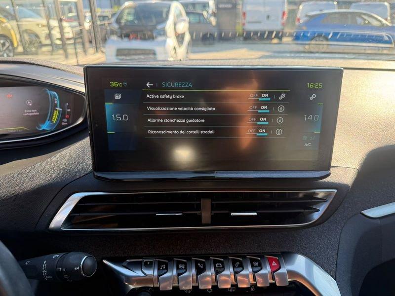 Peugeot 3008 Hybrid 225 e-EAT8 Allure Pack
