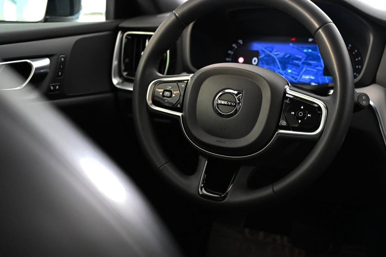 Volvo V60 B4 (d) automatico Plus Bright