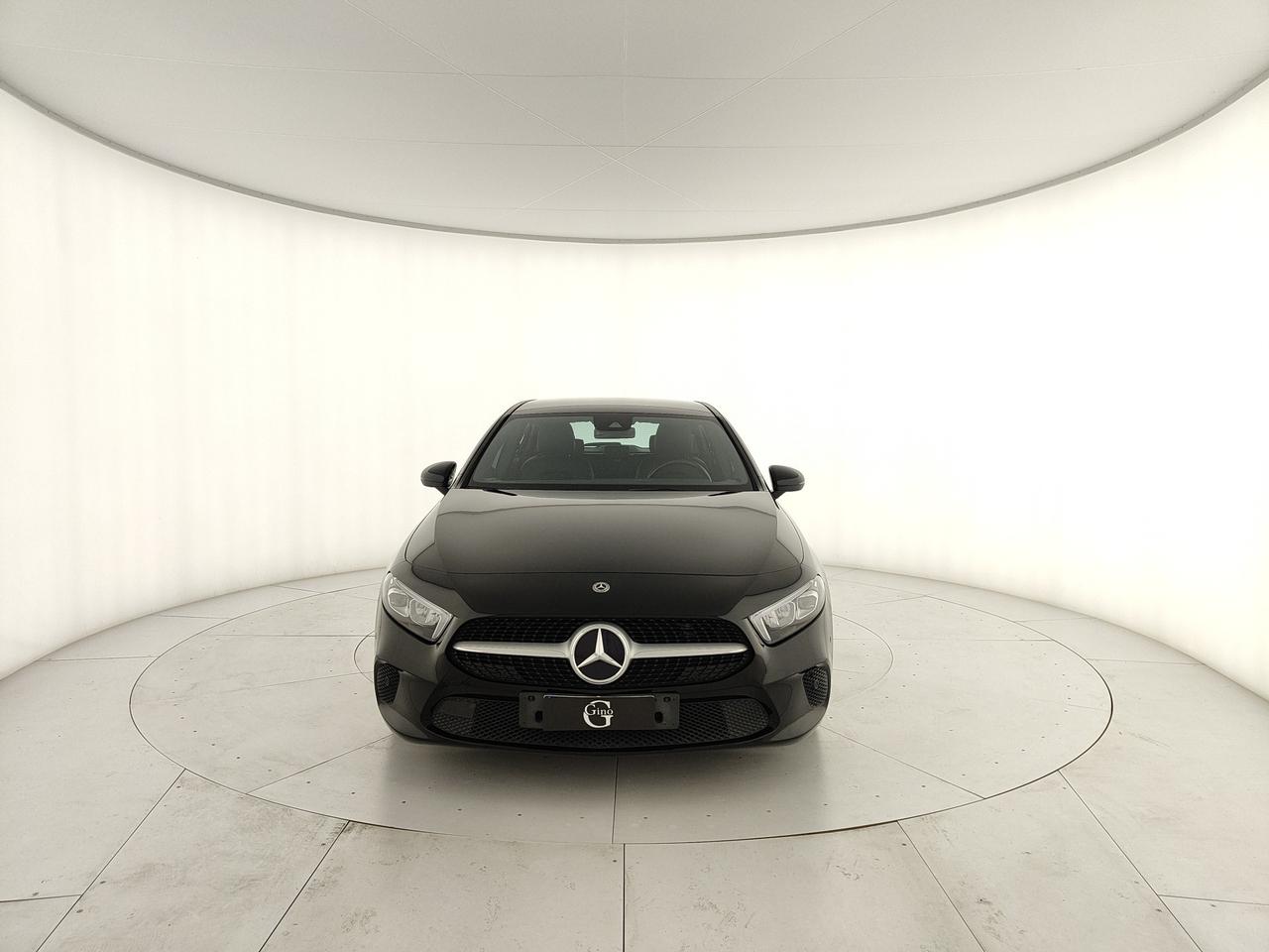 Mercedes-Benz A 180 d Business auto