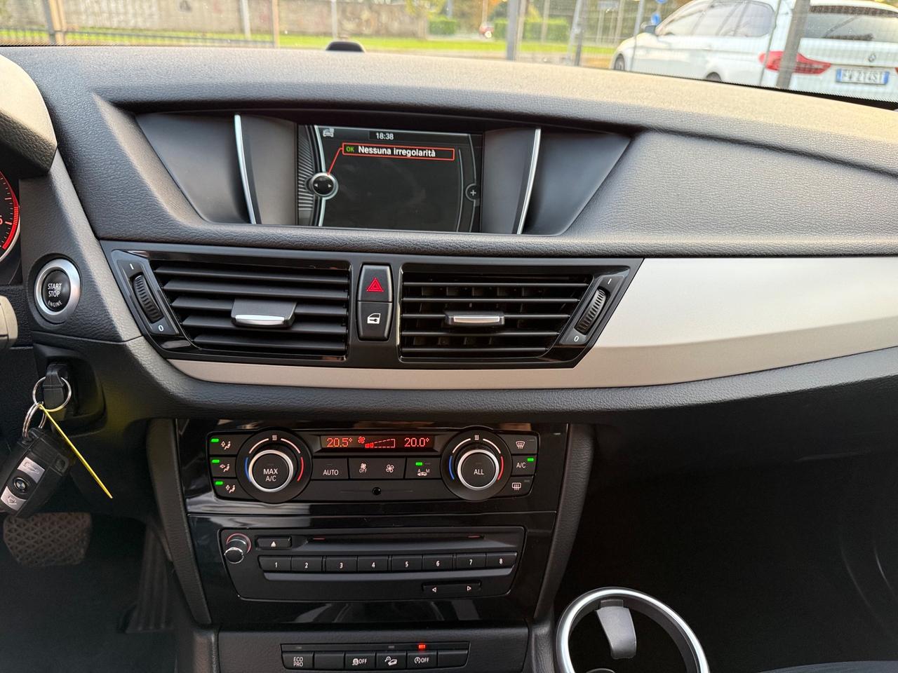 Bmw X1 xDrive18d X Line Navi+bixenon+Top