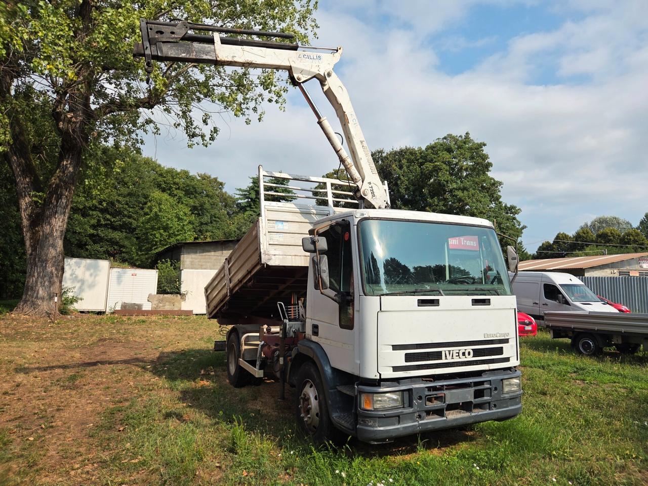 Iveco Eurocargo 120E18K Rib trilaterale con Gru