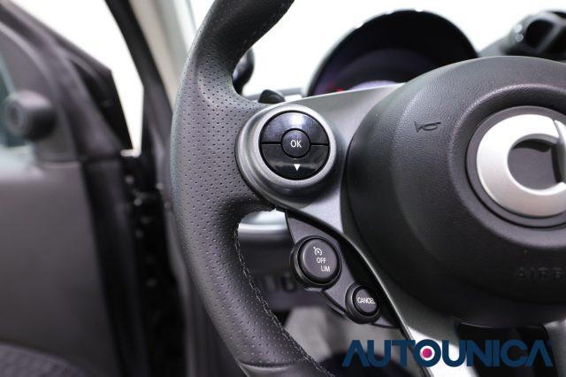SMART ForTwo 90 0.9 TURBO TWINAMIC CABRIO PASSION FARI LED