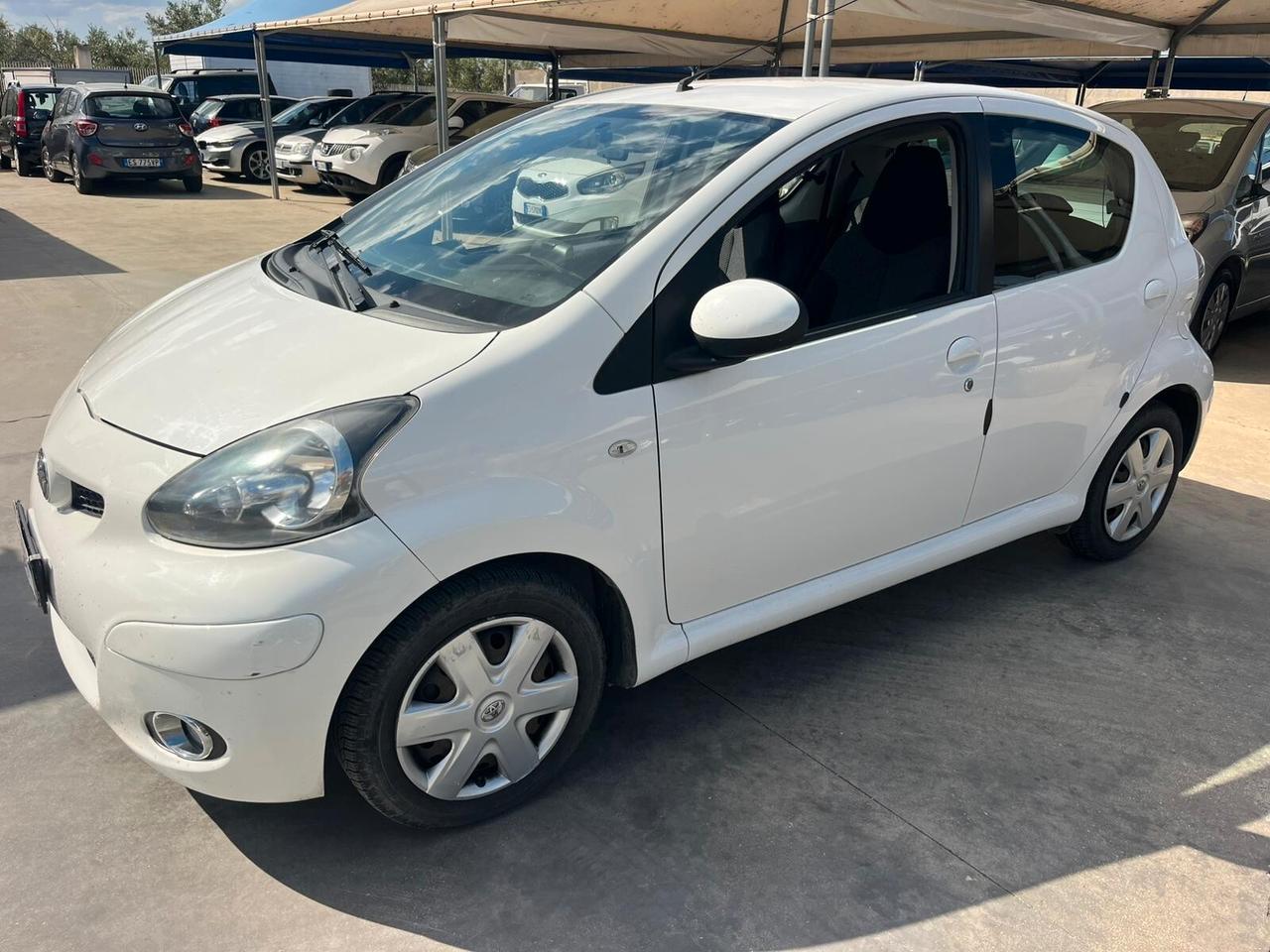 Toyota Aygo 1.0 12V VVT-i 5 porte Lounge