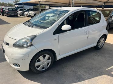 Toyota Aygo 1.0 12V VVT-i 5 porte Lounge