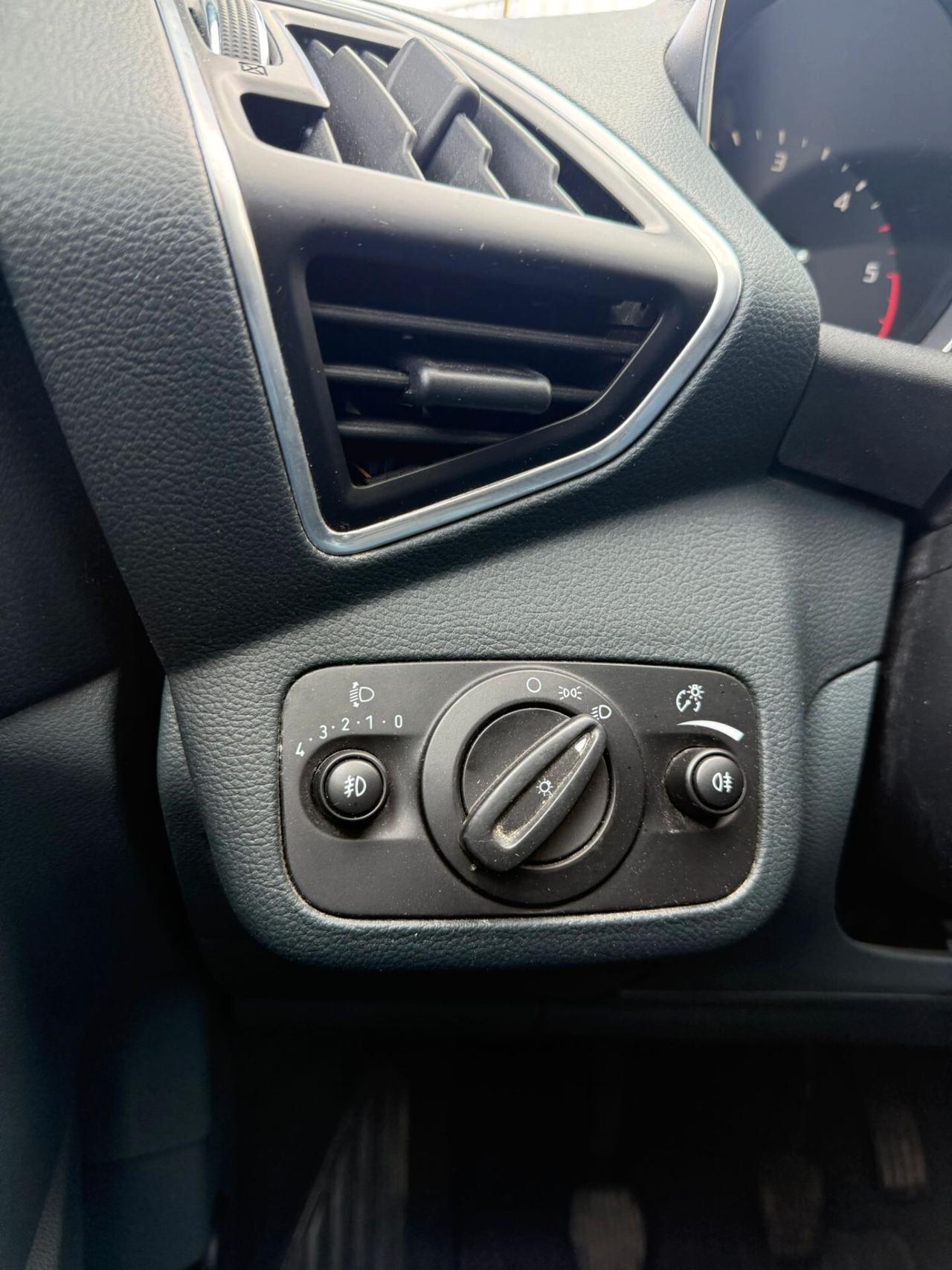 Ford C-Max 1.6 TDCi 115CV Titanium VOLANO, FRIZIONE E DISTRIBUZIONE SOSTITUITI