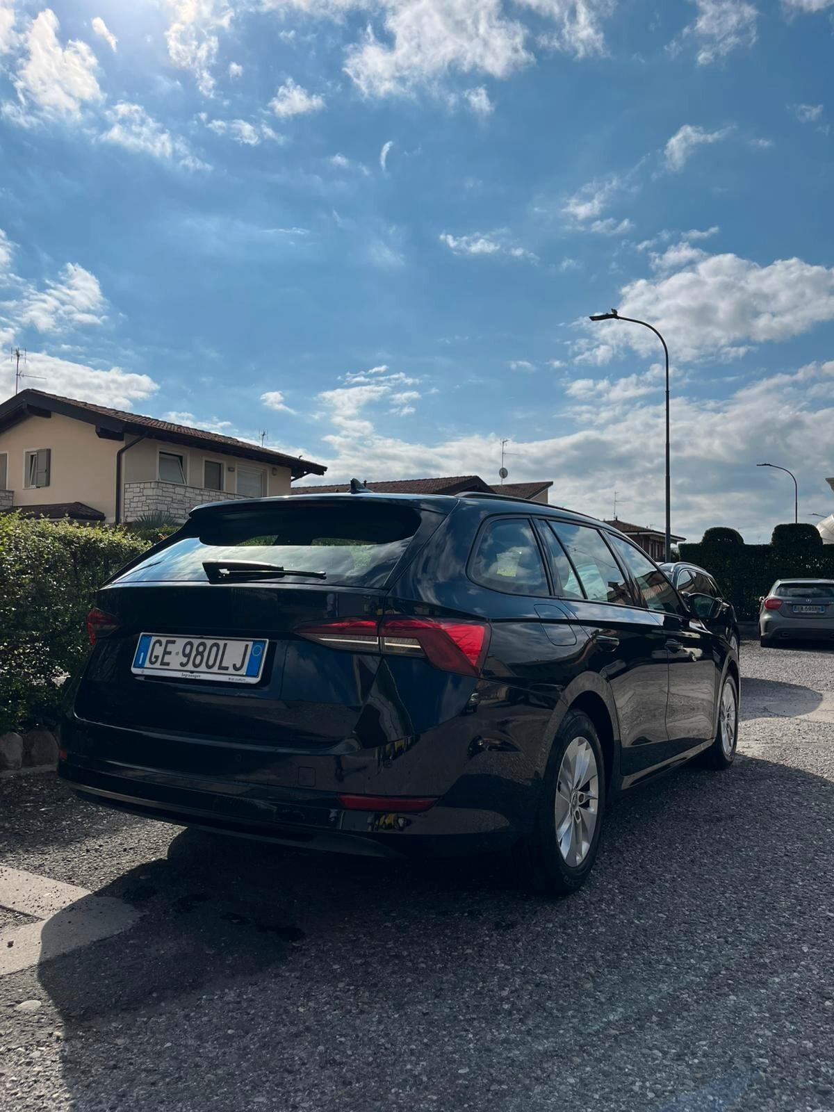 Skoda Octavia 2.0 TDI EVO SCR 150 CV DSG Wagon Style