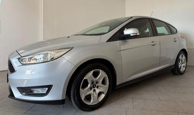 FORD Focus 1.6 120 CV GPL Titanium