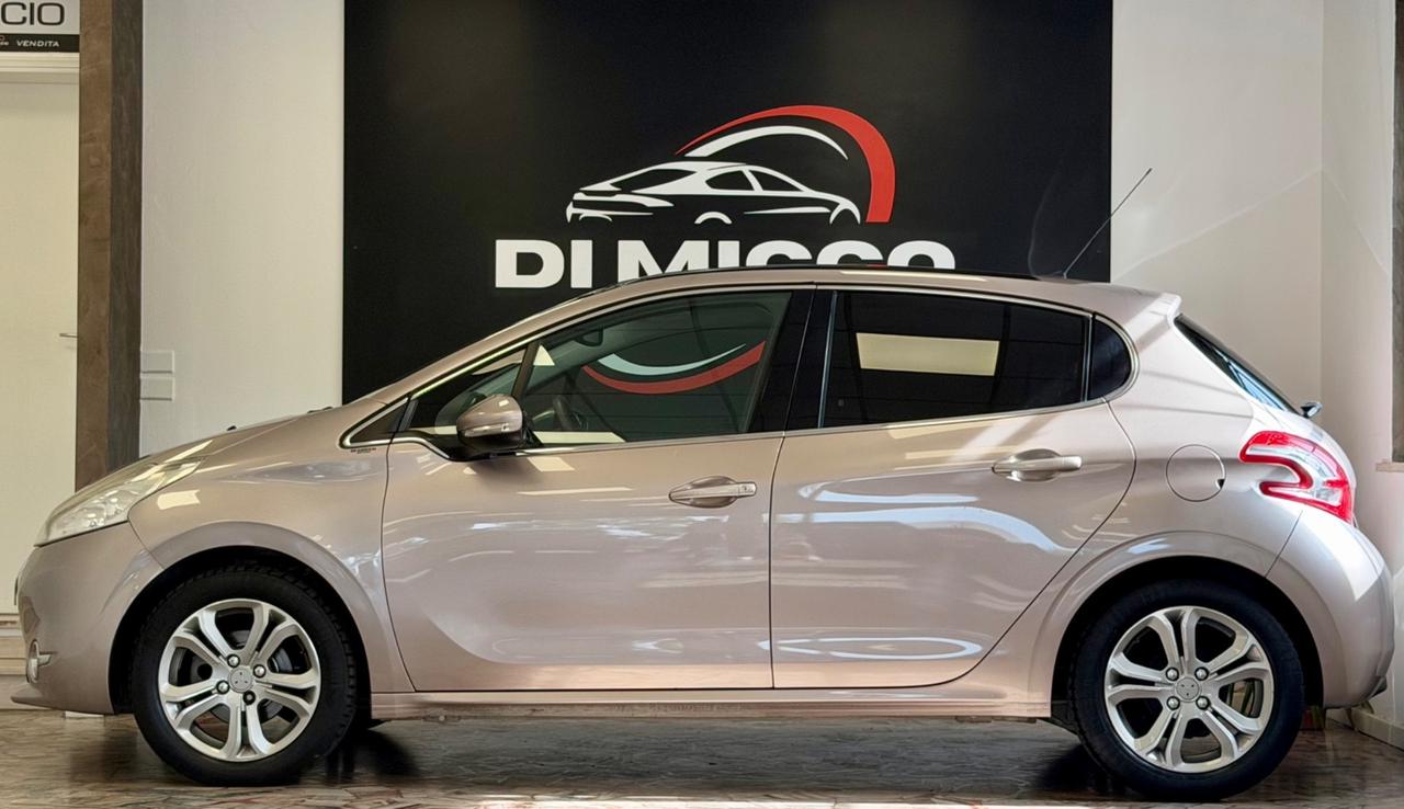 Peugeot 208 1.4 HDi 68 CV 5 porte Allure