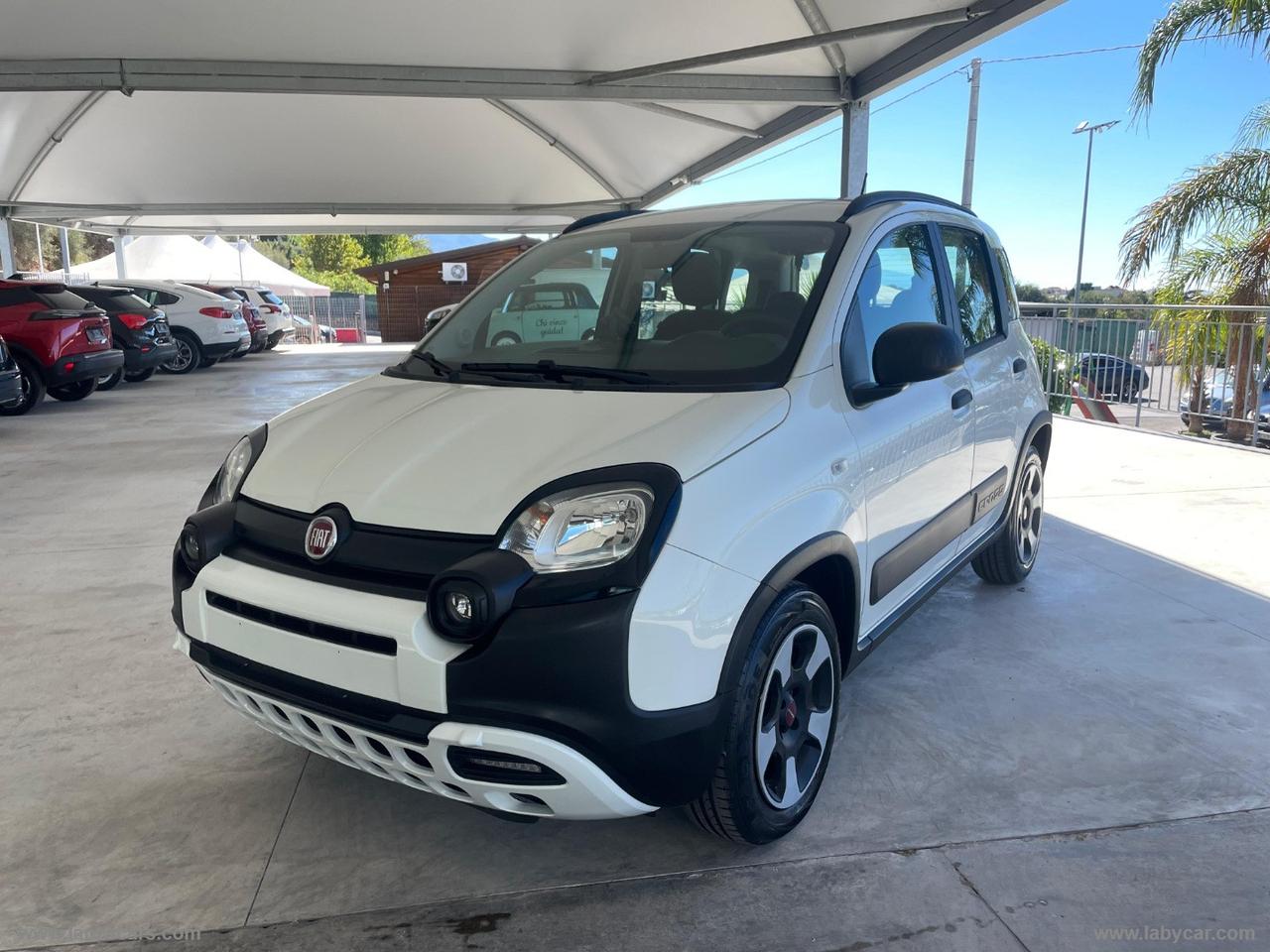 FIAT Panda 1.0 FireFly S&S Hybrid City Cross