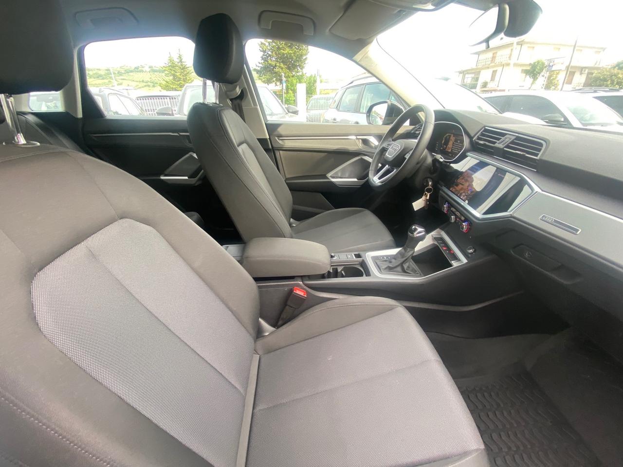 Audi Q3 35 TDI S tronic Business Advanced 150cv
