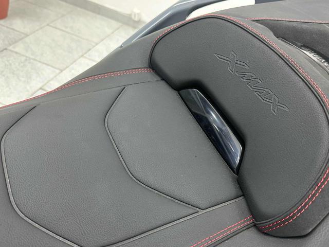 YAMAHA X-MAX 300 Tech