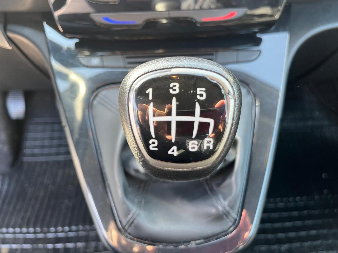 Lancia y 1.0 hybrid- 69 cv -km 69000-06/2022