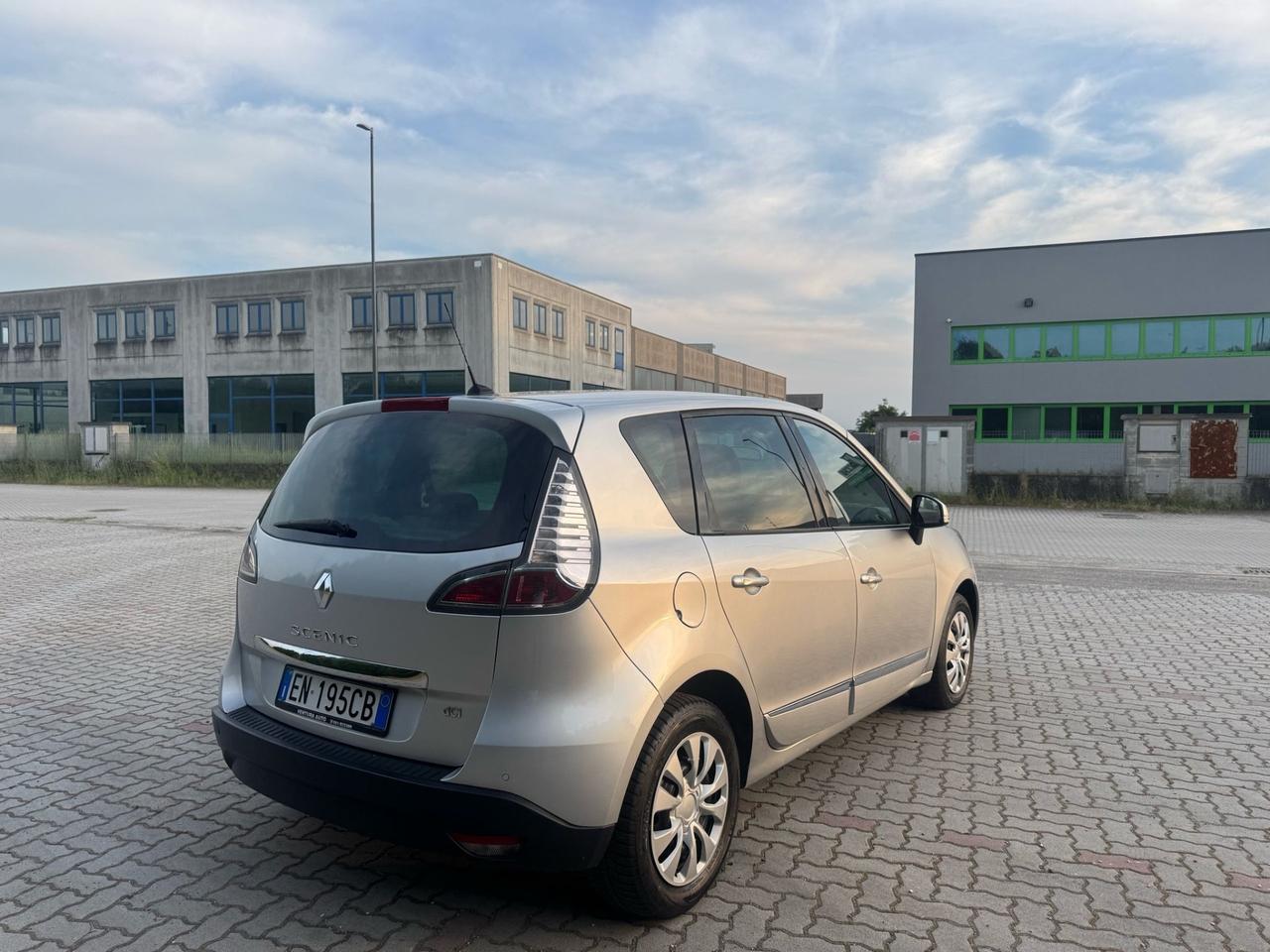 Renault Scenic Scénic XMod 1.6 dCi 130CV Start&Stop Live