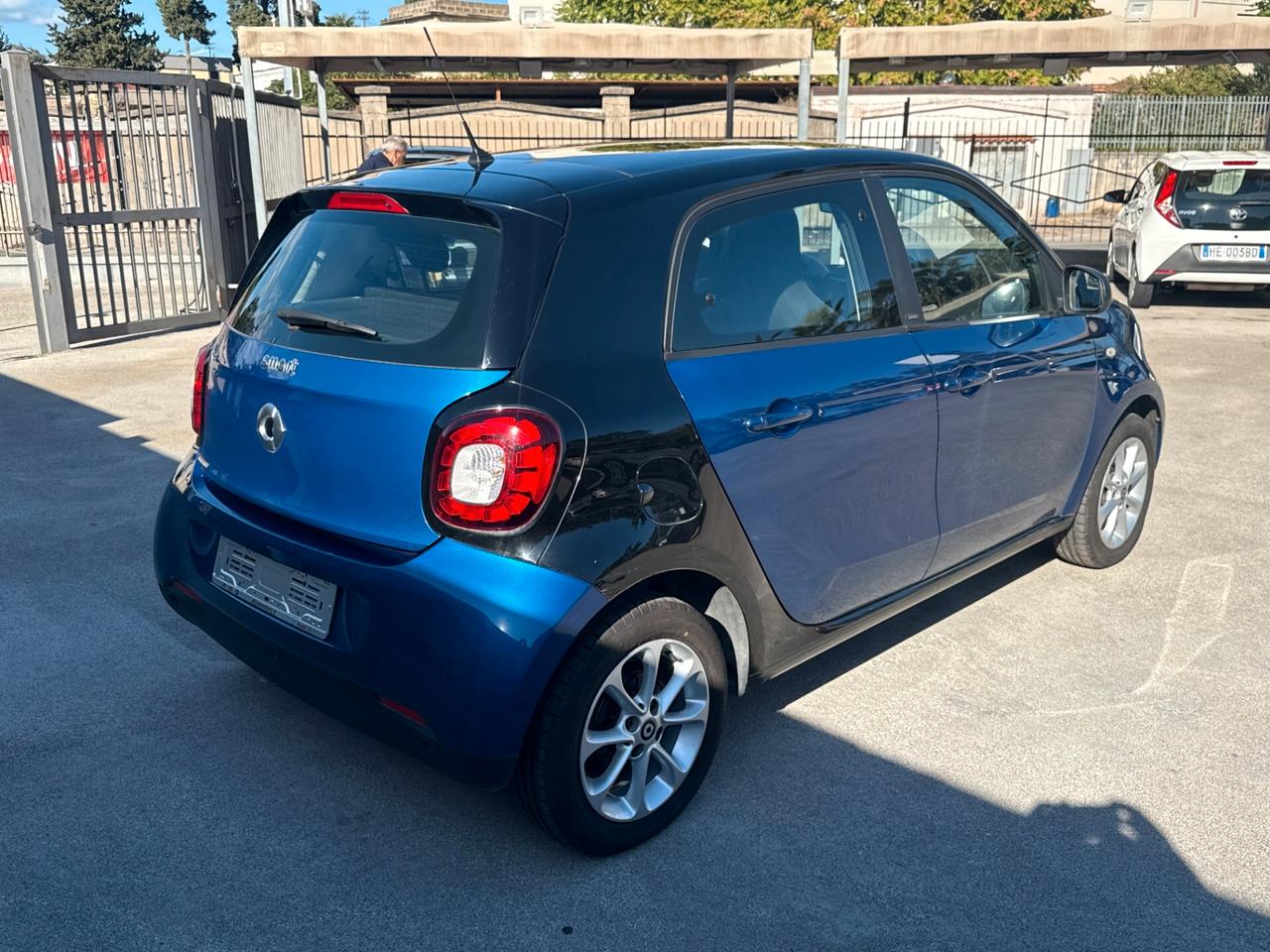 Smart ForFour Twinamic Passion 70 1.0