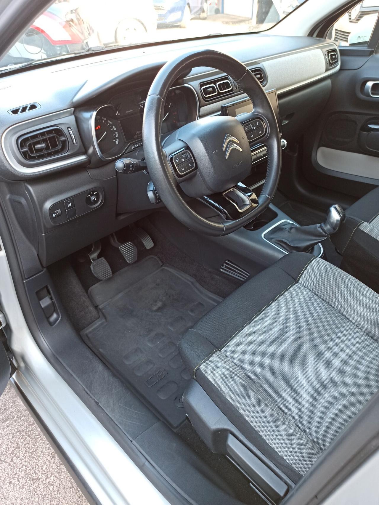 Citroen C3 PureTech 82 cv Shine Benzina