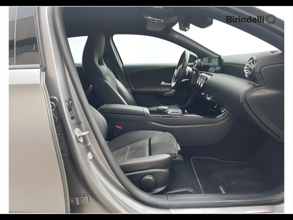 Mercedes-Benz Classe A (W177) - A 200 d Automatic 4Matic Premium