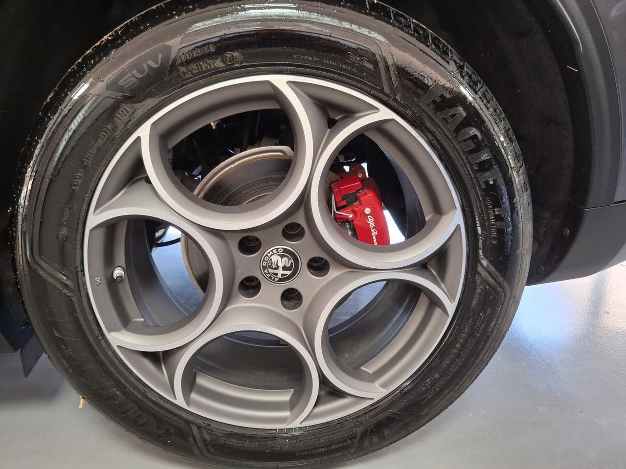 Alfa Romeo Stelvio 160cv restyling allestimento veloce