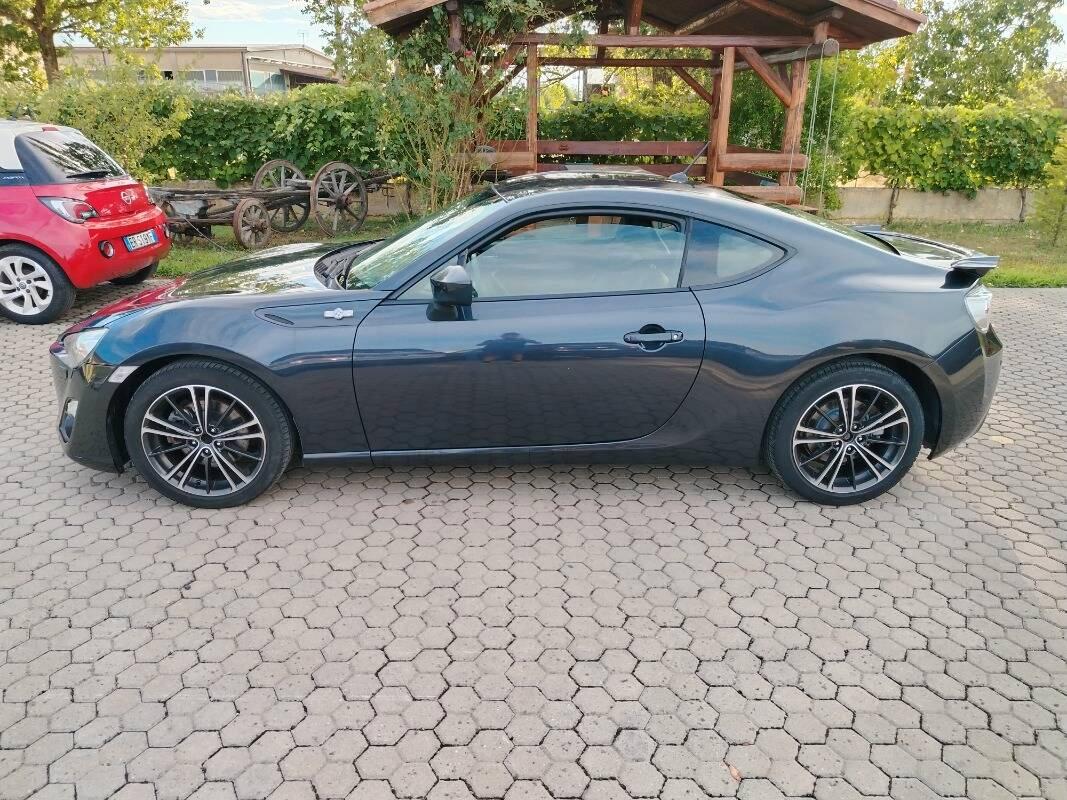 Toyota GT86 MOTORE NUOVO FATT. TOYOTA