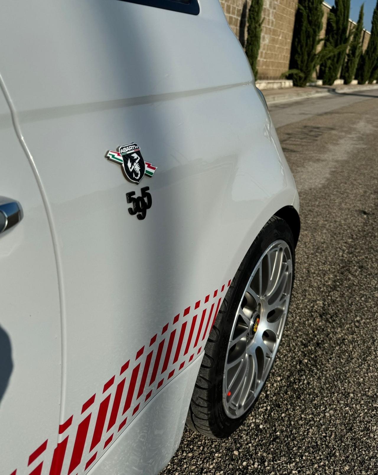 Abarth 595 1.4 Turbo T-Jet 180 CV Competizione