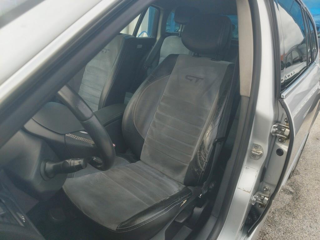 Renault Laguna 2.0 dCi 180CV SporTour 4Control GT Line