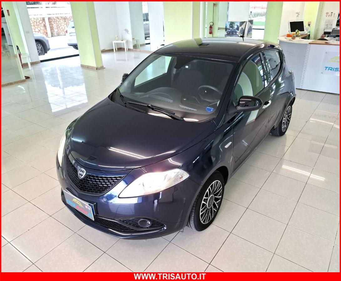 LANCIA Ypsilon 1.0 Firefly Hybrid Eco Chic NEOPATENTATI