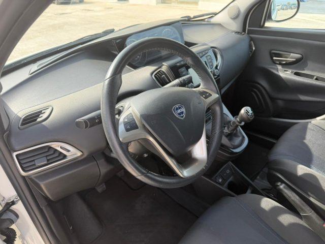 LANCIA Ypsilon 1.0 FireFly 5 porte S&S Hybrid Ecochic Gold