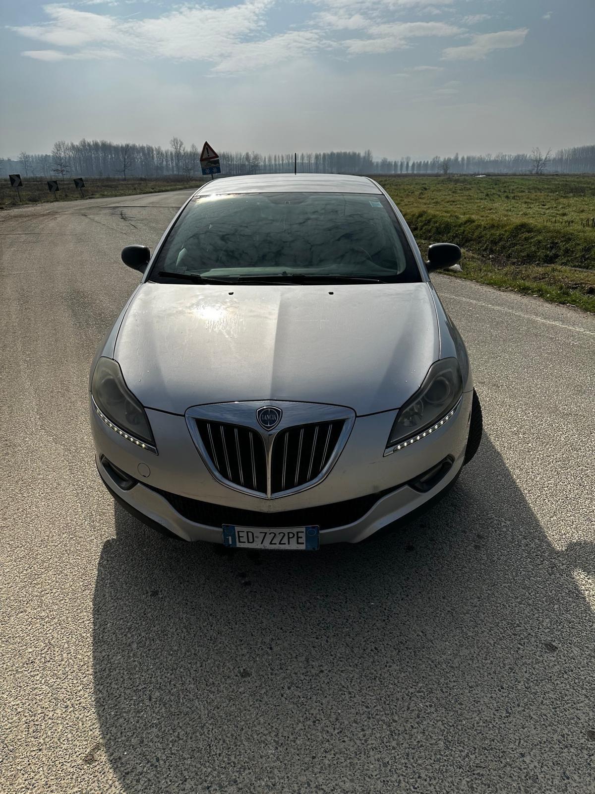 Lancia Delta 1.6 MJT DPF Selectronic Argento