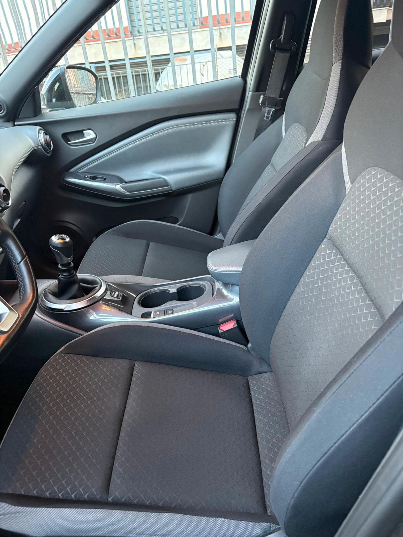 Nissan Juke 1.0 DIG-T 114 CV N-Connecta