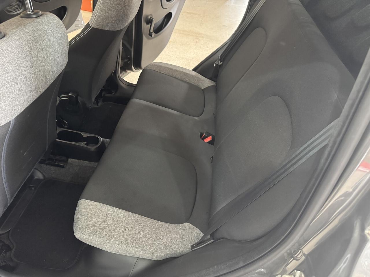 FIAT PANDA HIBRIDA 1.0 cc. CAR PLAY