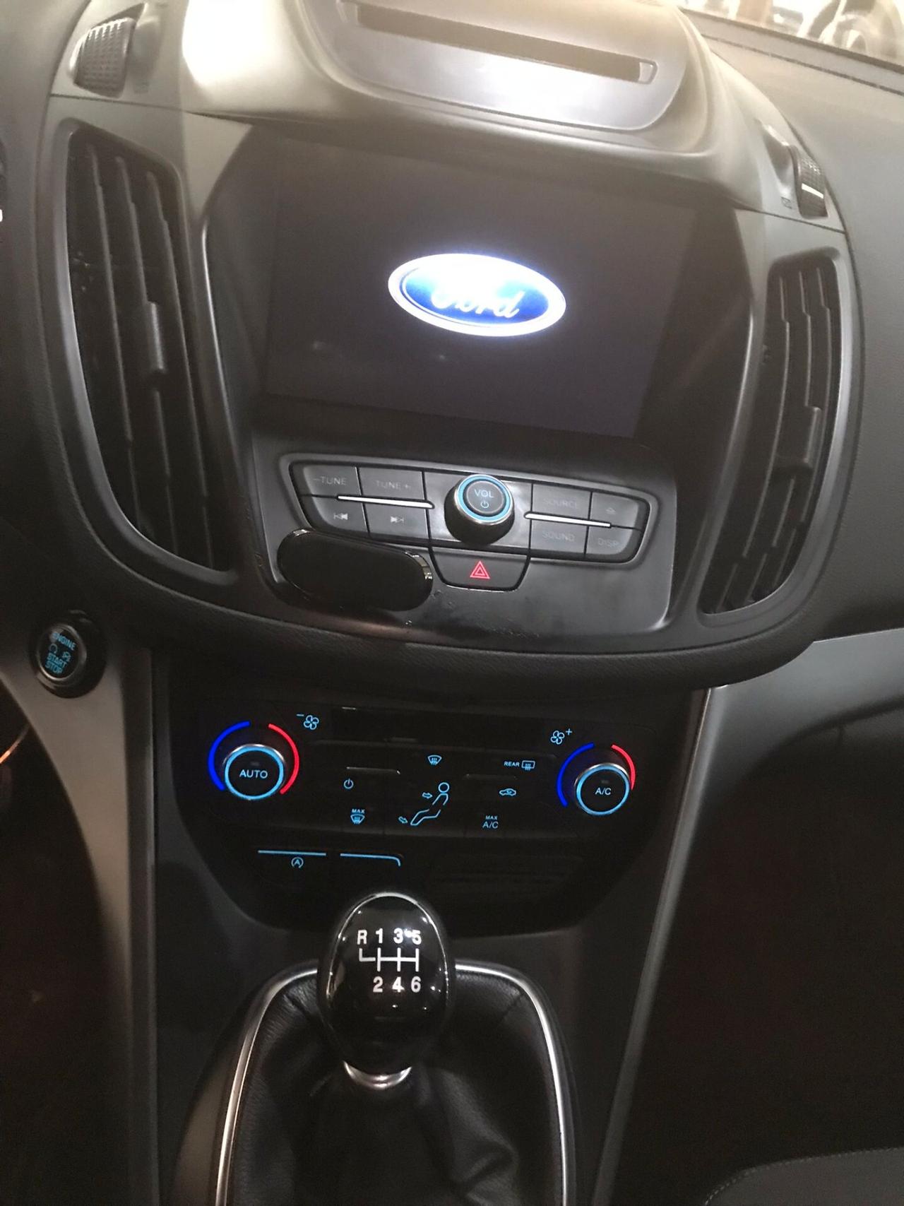 Ford Kuga 1.5 TDCI 120 CV S&S 2WD Business