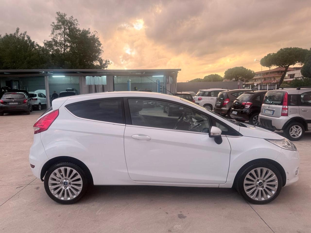 Ford Fiesta Fiesta+ 1.4 3 porte Bz.- GPL