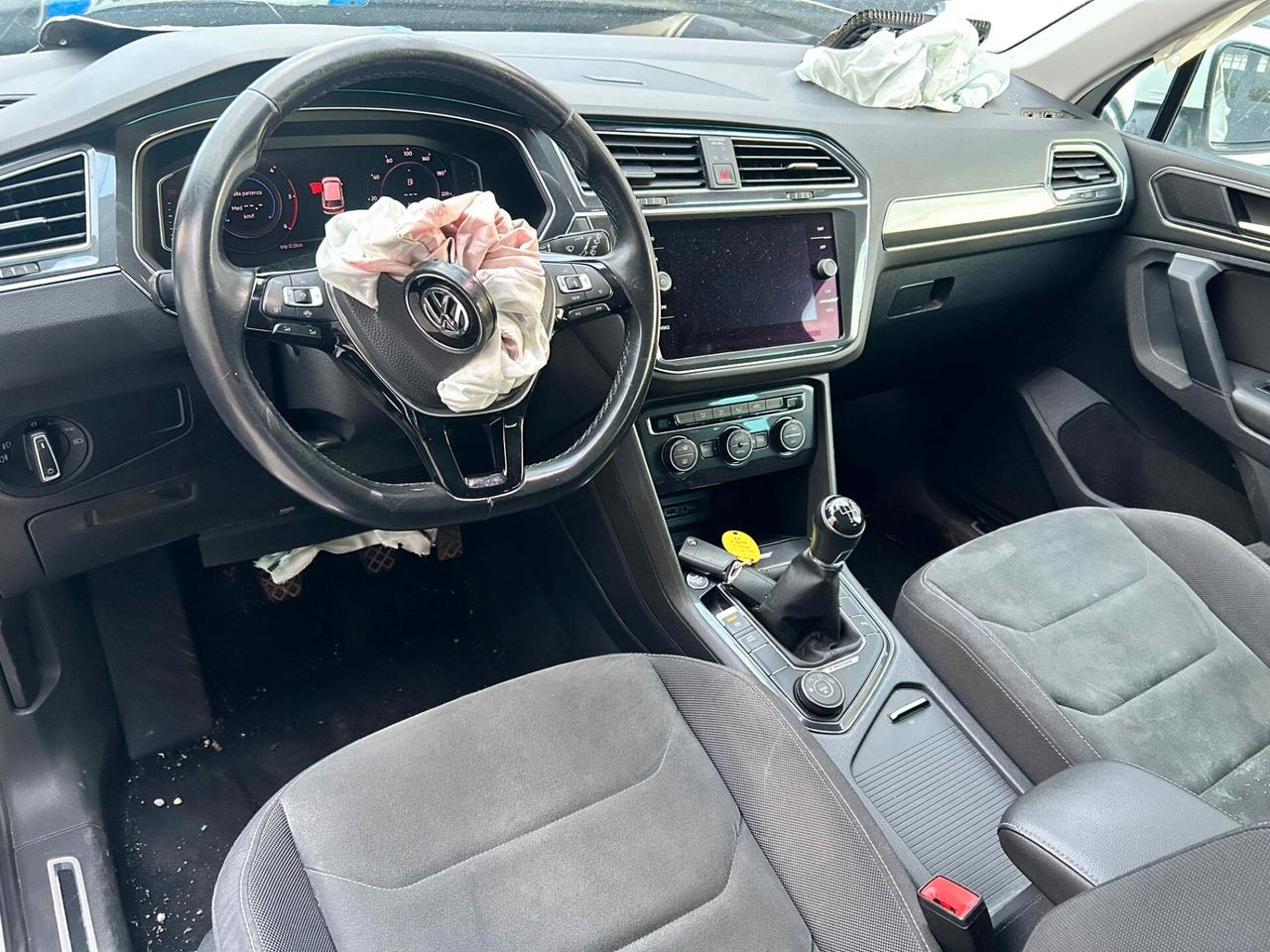 VOLKSWAGEN TIGUAN 2.0 Diesel 150cv - R-Line - 2019