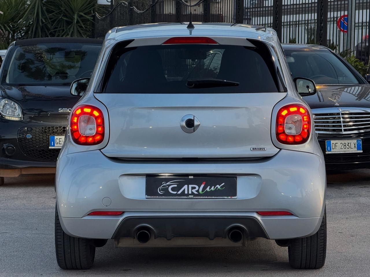 Smart forFour 0.9 T BRABUS 109CV TETTO CAM JBL